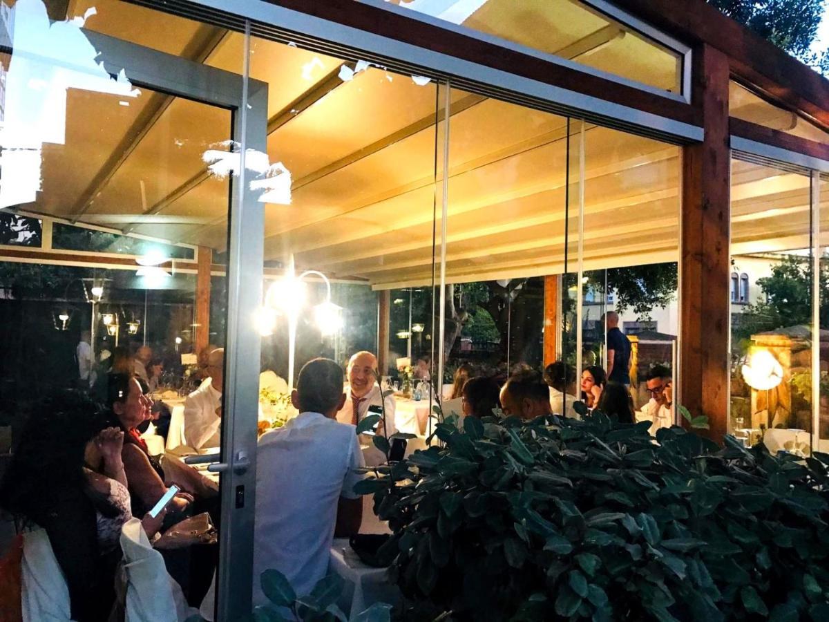 Locanda Dei Buoni E Cattivi กาญารี ภายนอก รูปภาพ