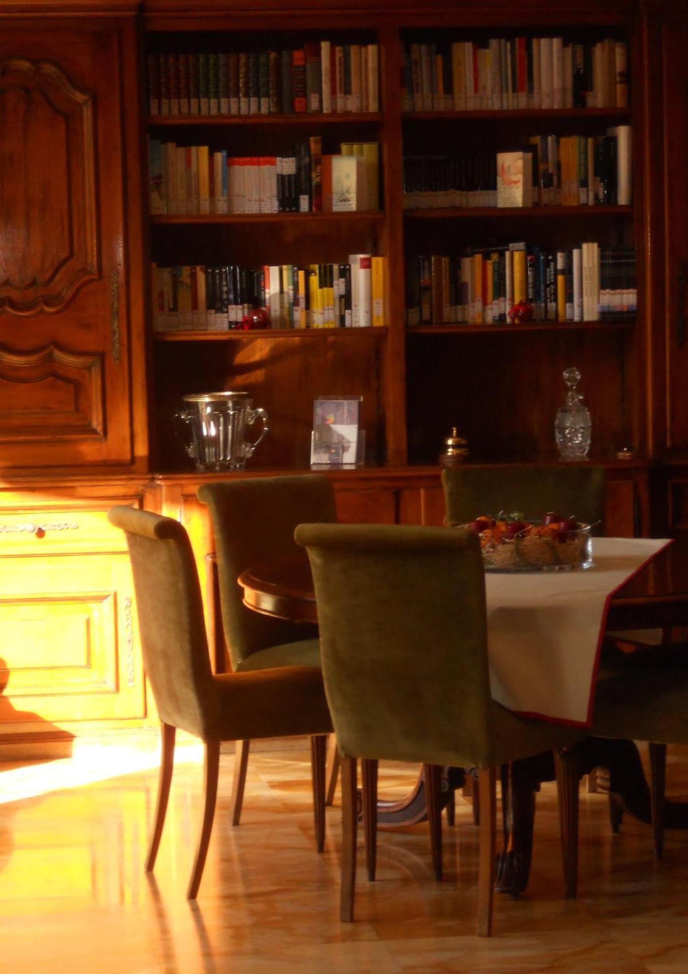 Locanda Dei Buoni E Cattivi กาญารี ภายนอก รูปภาพ