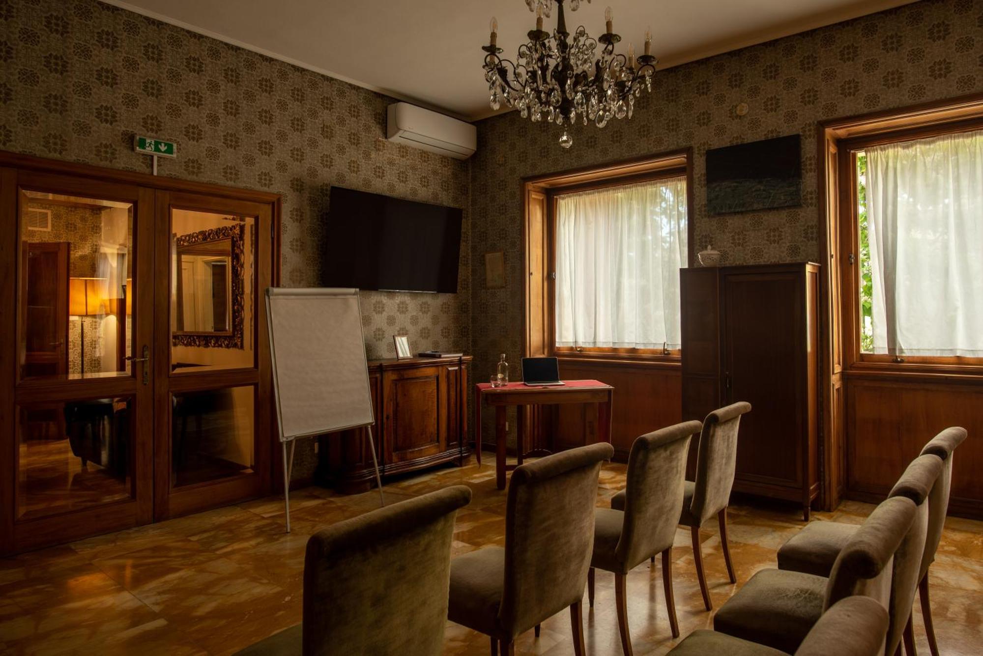Locanda Dei Buoni E Cattivi กาญารี ภายนอก รูปภาพ