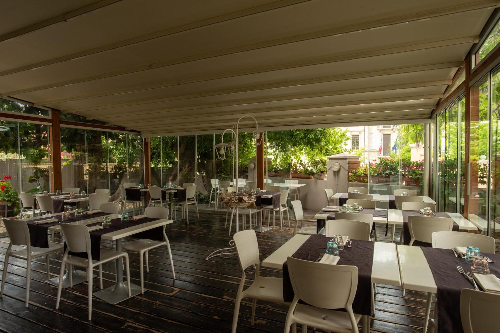 Locanda Dei Buoni E Cattivi กาญารี ภายนอก รูปภาพ