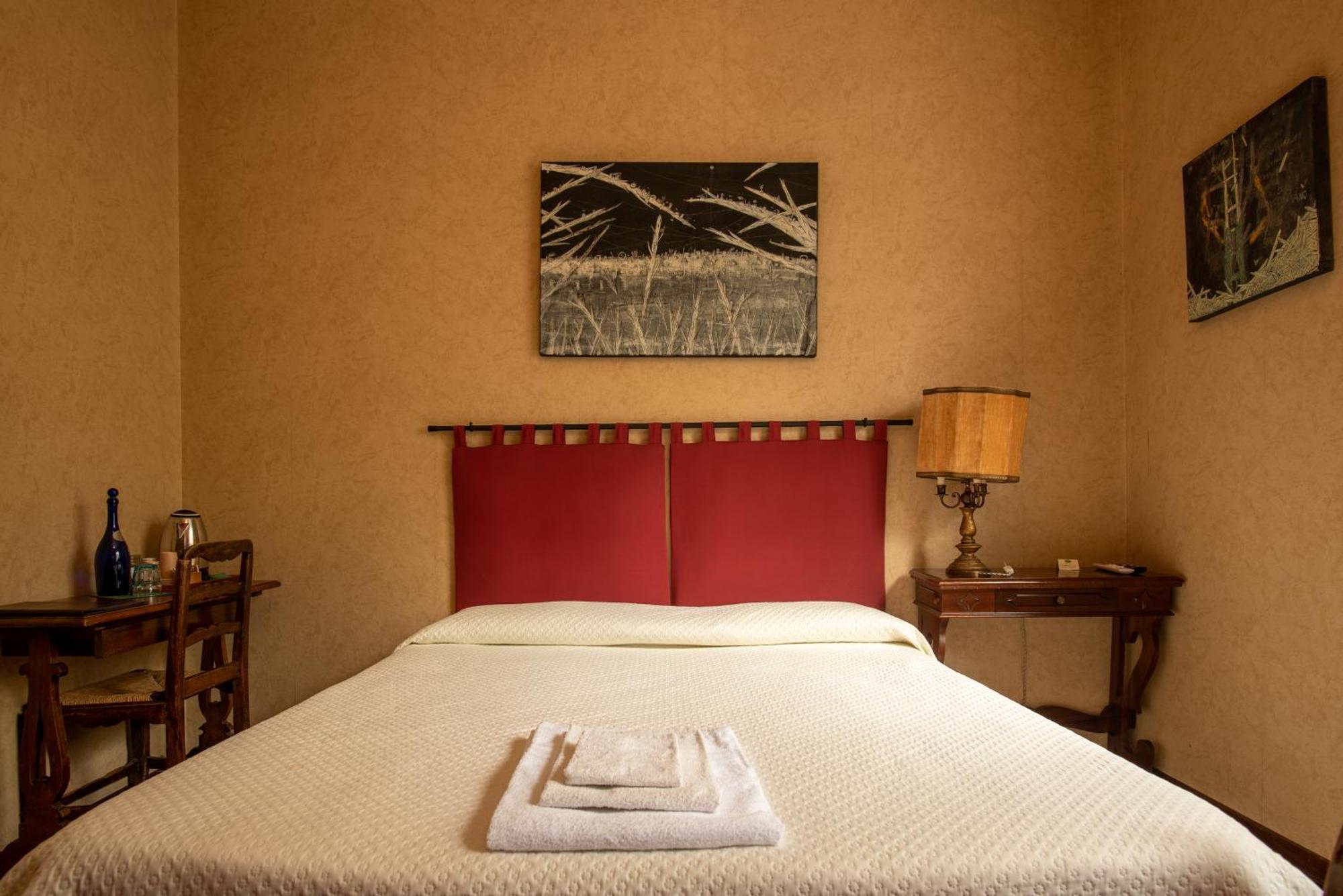 Locanda Dei Buoni E Cattivi กาญารี ภายนอก รูปภาพ