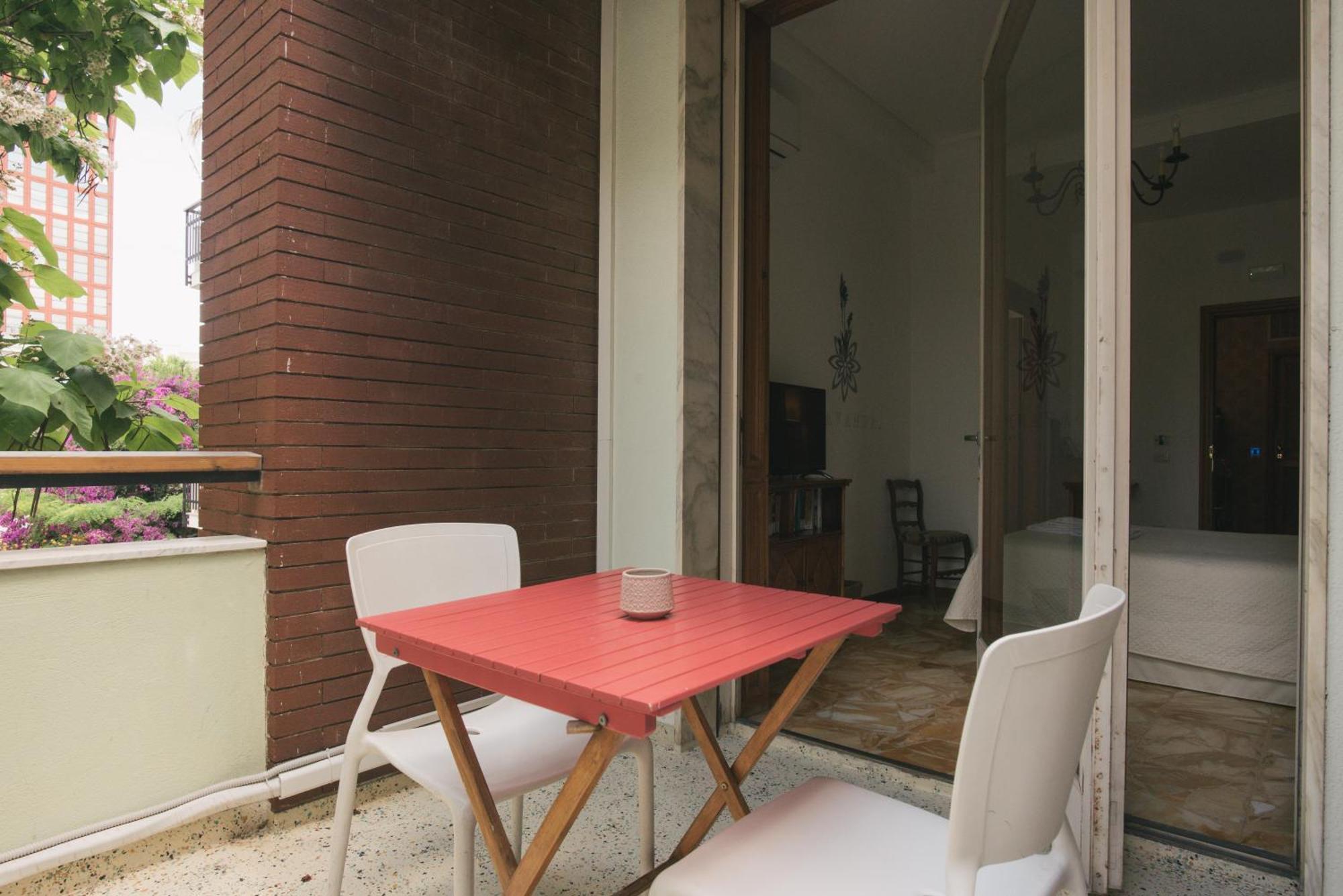 Locanda Dei Buoni E Cattivi กาญารี ภายนอก รูปภาพ