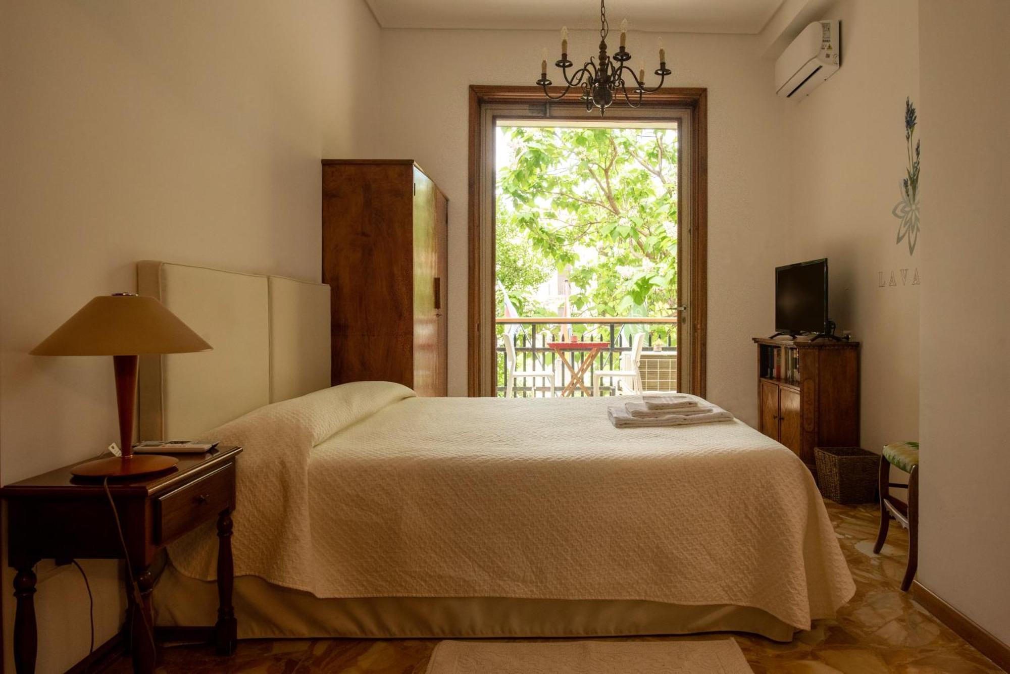 Locanda Dei Buoni E Cattivi กาญารี ภายนอก รูปภาพ