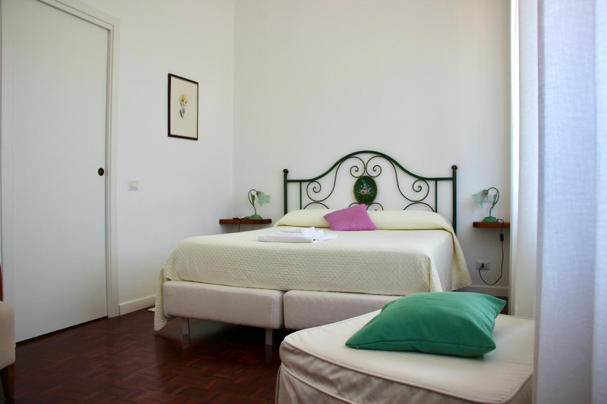Locanda Dei Buoni E Cattivi กาญารี ภายนอก รูปภาพ