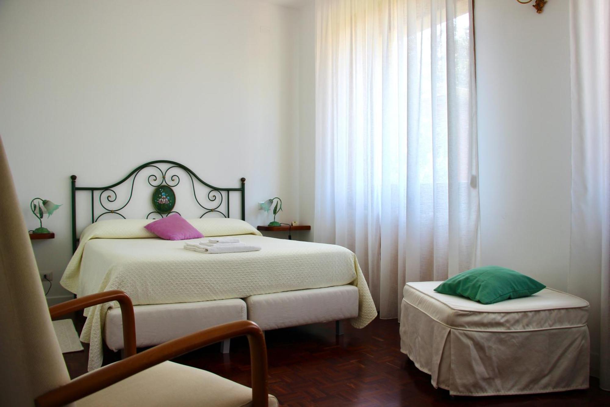 Locanda Dei Buoni E Cattivi กาญารี ภายนอก รูปภาพ