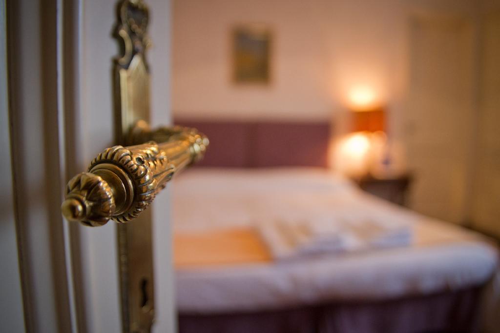 Locanda Dei Buoni E Cattivi กาญารี ภายนอก รูปภาพ